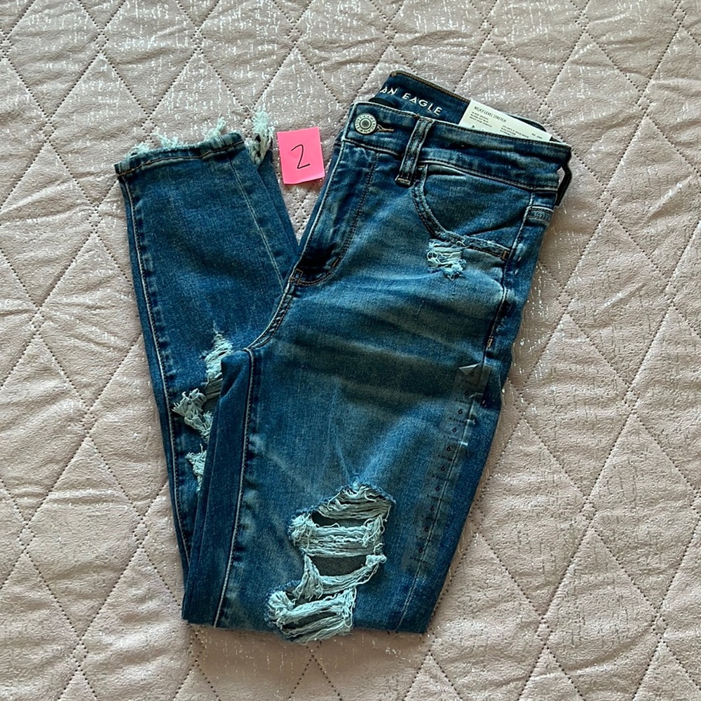 New with tags AEO high rise distress jeggings